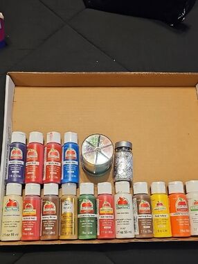 Apple Barrel Acrylic Paint Set with Glitter